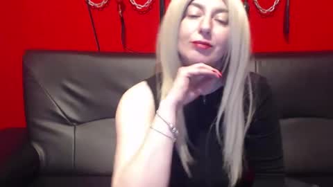 Snapshot of misskaliania chatting on December 15, 2024, 1:24 am MissKaliAnia online show from December 15, 2024, 1:24 am