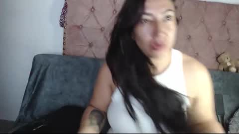 Snapshot of misslucyy1 chatting on February 15, 2026, 1:20 pm luccy online show from February 15, 2026, 1:20 pm