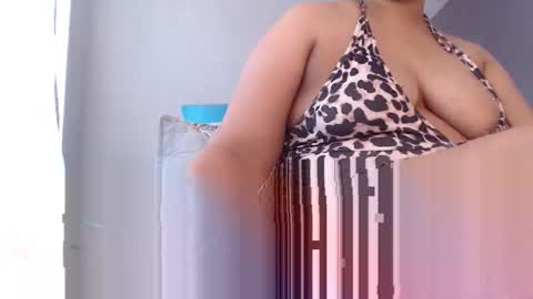 Snapshot of misslustxxx chatting on February 17, 2026, 5:37 am misslustxxx online show from February 17, 2026, 5:37 am