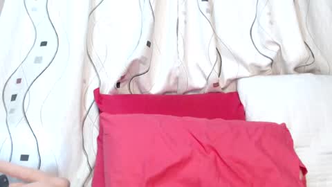 Snapshot of misslustxxx chatting on July 20, 2026, 5:44 am misslustxxx online show from July 20, 2026, 5:44 am