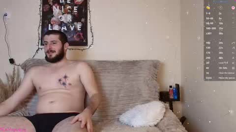 Snapshot of missmagnetizm chatting on December 16, 2025, 9:42 pm Vi online show from December 16, 2025, 9:42 pm