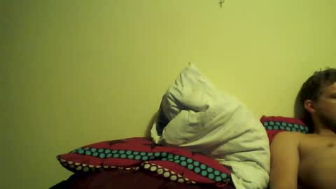 Snapshot of missmeandre chatting on February 13, 2025, 12:24 am 4bdn couple online show from February 13, 2025, 12:24 am