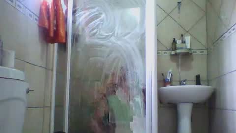 Snapshot of missmeandre chatting on March 4, 2025, 10:46 am 4bdn couple online show from March 4, 2025, 10:46 am