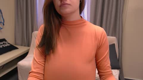 Snapshot of missmelons_ chatting on February 10, 2026, 1:48 pm Li online show from February 10, 2026, 1:48 pm