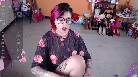 Snapshot of missmia2 chatting on December 16, 2024, 8:26 pm Miss Mia online show from December 16, 2024, 8:26 pm