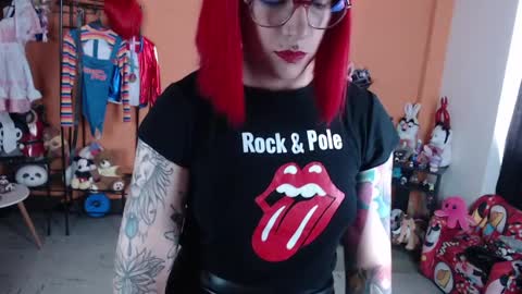 Miss Mia online show from April 3, 2026, 6:39 pm