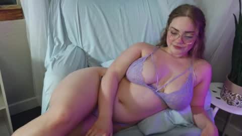 missmickeymay online show from July 29, 2026, 3:48 am