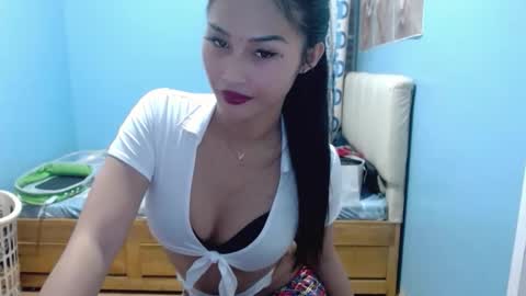 Snapshot of missminervaa chatting on April 5, 2026, 5:32 pm missminervaa online show from April 5, 2026, 5:32 pm