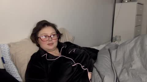 Snapshot of missmistressmal chatting on December 1, 2025, 10:42 am missmistressmal online show from December 1, 2025, 10:42 am