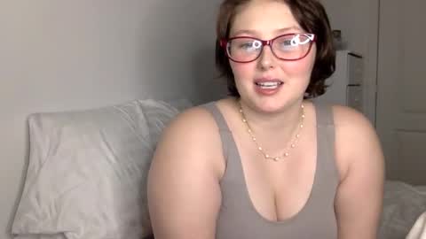 Snapshot of missmistressmal chatting on December 3, 2025, 9:35 pm missmistressmal online show from December 3, 2025, 9:35 pm