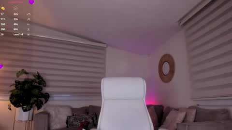 Snapshot of missmontana1 chatting on February 10, 2026, 11:20 pm Carla online show from February 10, 2026, 11:20 pm