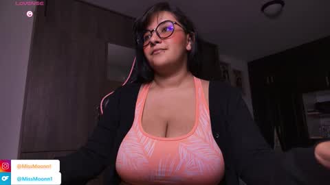 MissMoon online show from September 27, 2025, 2:49 am