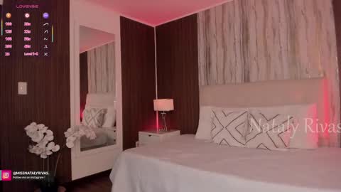 Snapshot of missnataly_ chatting on October 7, 2025, 10:18 pm Nataly Rivas online show from October 7, 2025, 10:18 pm