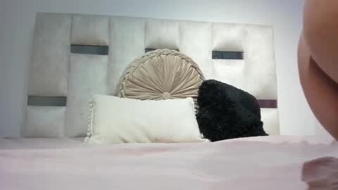 Snapshot of missnatasha05 chatting on September 18, 2025, 10:12 pm missnatasha05 online show from September 18, 2025, 10:12 pm