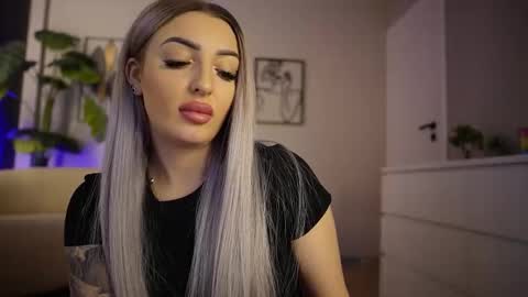 Miss Obsidian online show from February 2, 2026, 8:51 pm