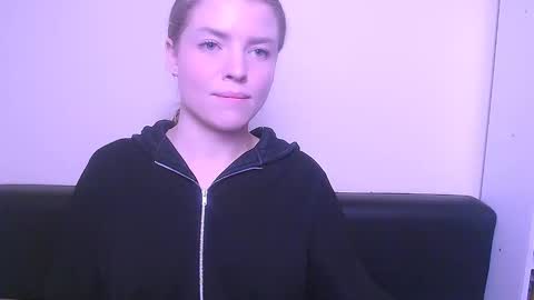 Olivia online show from February 3, 2025, 10:58 am