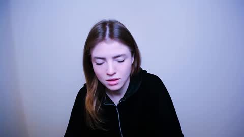 Olivia online show from February 11, 2025, 10:15 am