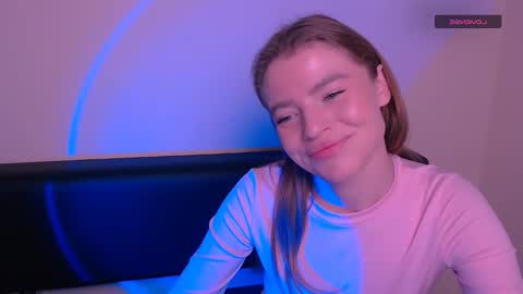 Olivia online show from December 14, 2025, 10:53 am