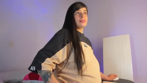 Snapshot of misspaulag chatting on January 13, 2025, 2:18 am misspaulag online show from January 13, 2025, 2:18 am