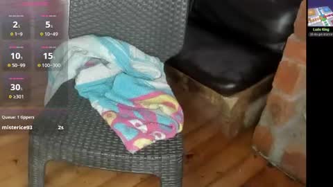 Snapshot of misspink152015 chatting on December 6, 2024, 8:29 pm sarah online show from December 6, 2024, 8:29 pm