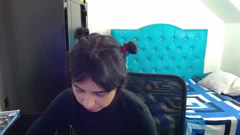 Snapshot of misspurple4 chatting on January 25, 2025, 2:04 am kassandra online show from January 25, 2025, 2:04 am