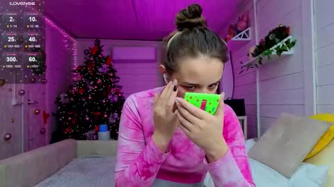 Snapshot of misss_viki chatting on January 11, 2026, 2:16 am . online show from January 11, 2026, 2:16 am