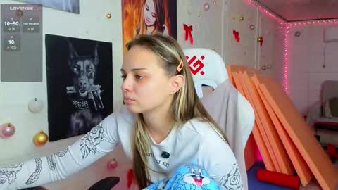 Snapshot of misss_viki chatting on February 7, 2026, 11:25 am . online show from February 7, 2026, 11:25 am