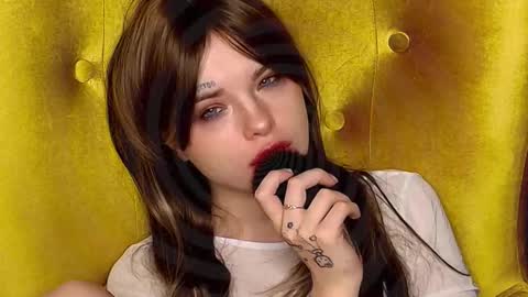 Misss Lola Angel online show from October 12, 2025, 2:05 pm