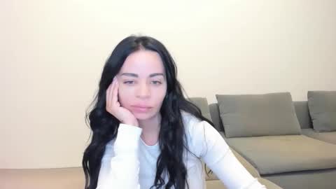 Snapshot of missthalia86 chatting on December 18, 2025, 12:00 pm MissAlenna online show from December 18, 2025, 12:00 pm