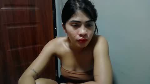 Snapshot of missunknownxoxo chatting on May 18, 2026, 5:57 am sofia online show from May 18, 2026, 5:57 am