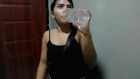 Snapshot of missunknownxoxo chatting on May 22, 2026, 3:46 am sofia online show from May 22, 2026, 3:46 am