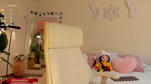 Valeria Davila online show from December 5, 2025, 12:58 pm