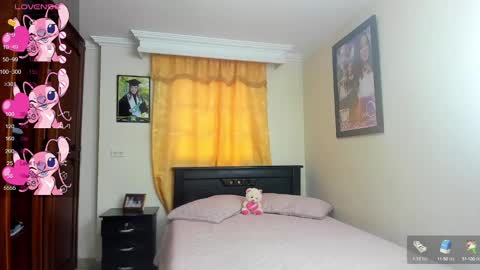 Snapshot of missvalery1 chatting on February 20, 2025, 12:04 pm missvalery1 online show from February 20, 2025, 12:04 pm