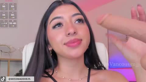 Snapshot of missvancouver_ chatting on February 26, 2025, 2:37 am Mafe Jimenez online show from February 26, 2025, 2:37 am