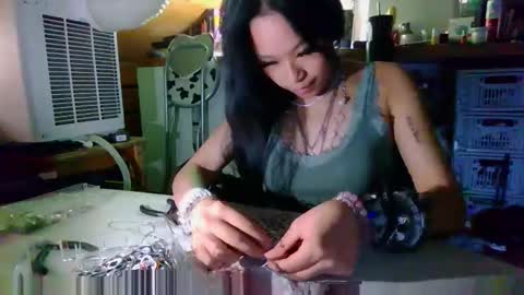 Snapshot of missversatile chatting on April 30, 2026, 8:57 pm Miss Versatile online show from April 30, 2026, 8:57 pm