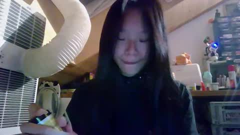 Snapshot of missversatile chatting on May 9, 2026, 9:42 pm Miss Versatile online show from May 9, 2026, 9:42 pm
