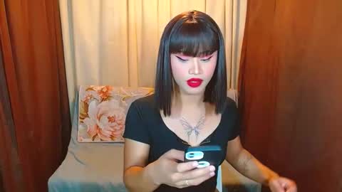 Snapshot of missviolet11 chatting on October 9, 2025, 10:57 am SweetViolet online show from October 9, 2025, 10:57 am