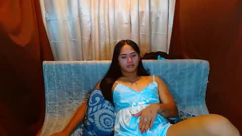 SweetViolet online show from December 5, 2025, 4:47 pm