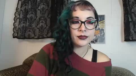 Missy Dee online show from December 2, 2025, 7:25 am