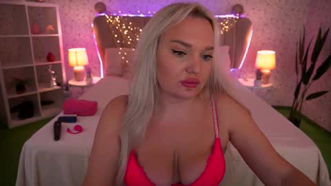 Snapshot of missyymarty chatting on November 6, 2025, 8:59 am missyymarty online show from November 6, 2025, 8:59 am