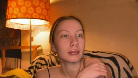 Zlata online show from March 11, 2025, 3:34 pm