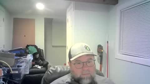 Snapshot of mister_happy567 chatting on March 26, 2026, 6:30 am Mr. Happy online show from March 26, 2026, 6:30 am