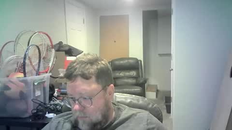 Snapshot of mister_happy567 chatting on April 20, 2026, 6:38 am Mr. Happy online show from April 20, 2026, 6:38 am