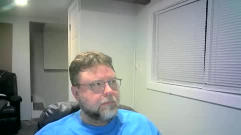 Snapshot of mister_happy567 chatting on May 24, 2026, 6:29 am Mr. Happy online show from May 24, 2026, 6:29 am