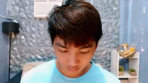 Snapshot of mister_officer chatting on November 4, 2025, 1:05 am SAINT SACHI will make your day online show from November 4, 2025, 1:05 am