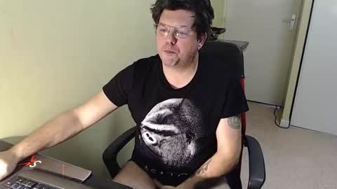 Snapshot of mistercoeur1 chatting on January 9, 2026, 5:37 pm mistercoeur online show from January 9, 2026, 5:37 pm