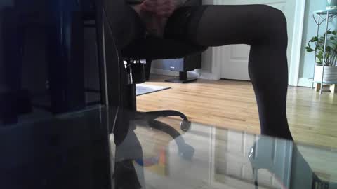 Snapshot of misterfunktastic chatting on October 23, 2025, 9:24 pm Charlie Brown online show from October 23, 2025, 9:24 pm