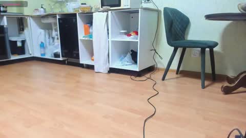 Snapshot of mistress_adel chatting on February 17, 2025, 8:52 am mistress_adel online show from February 17, 2025, 8:52 am