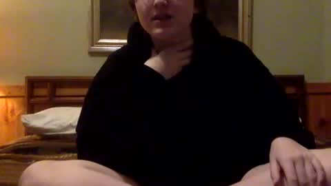 Lassie Cassie online show from May 27, 2026, 2:08 am