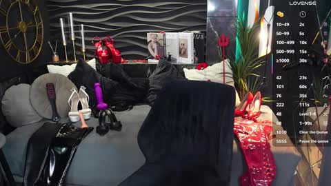 Snapshot of mistress_darsy chatting on February 27, 2026, 1:44 pm Darsy online show from February 27, 2026, 1:44 pm